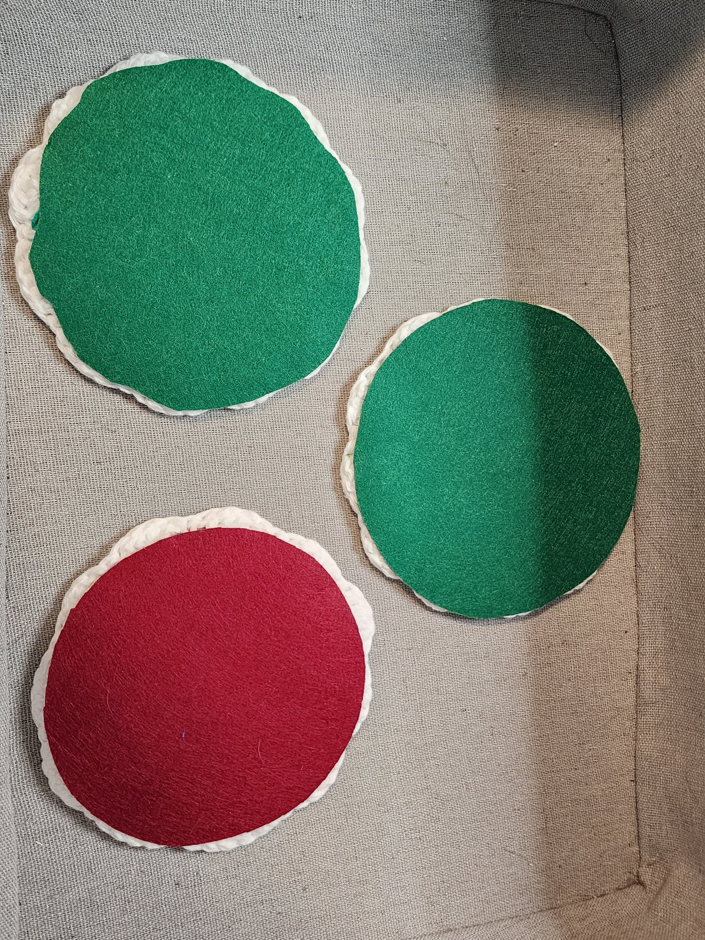 3 count green and red Coasters
