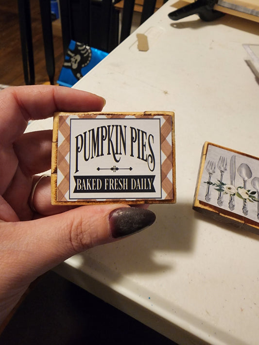 Pumpkin Pie Magnet